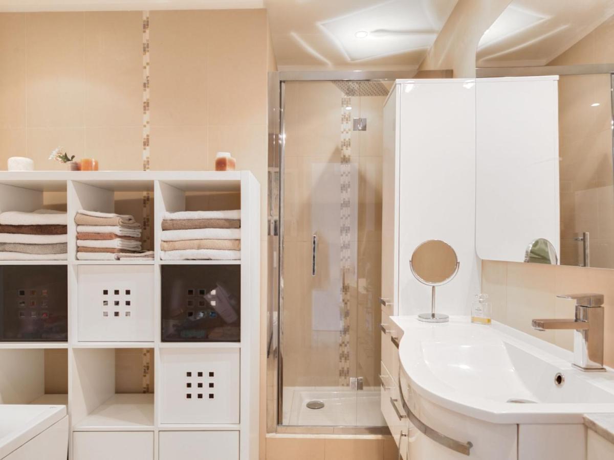 Apartment Les Pins D'alep By Interhome