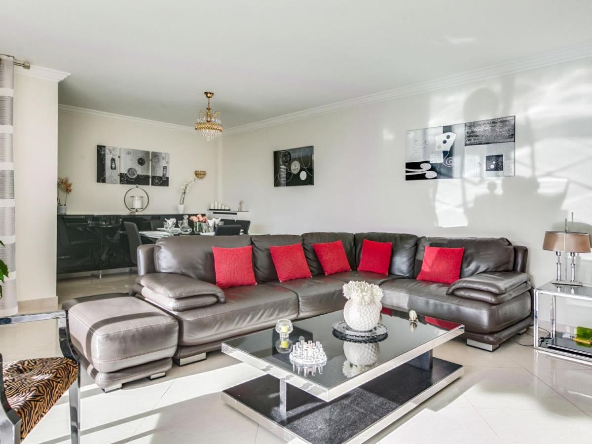 Apartment Les Pins D'alep By Interhome