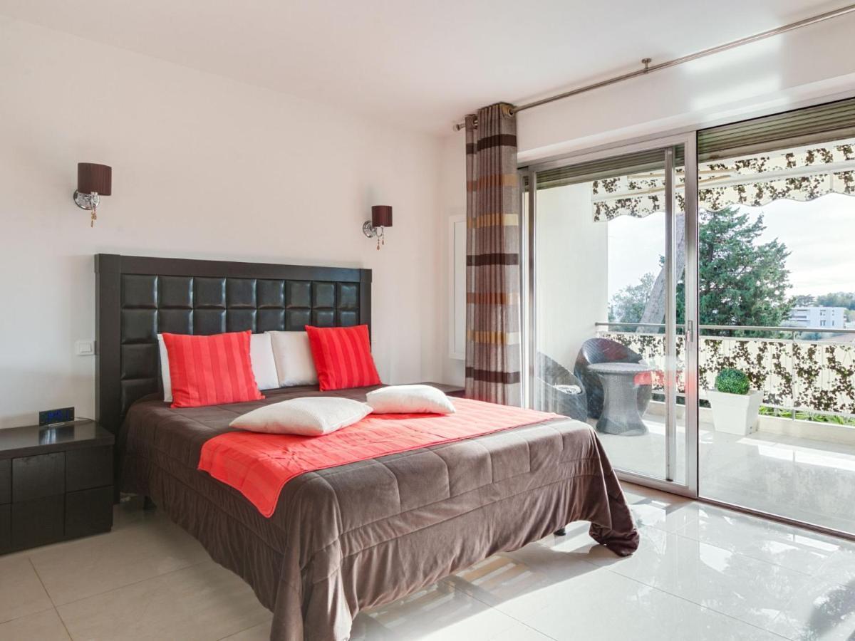 Apartment Les Pins D'alep By Interhome